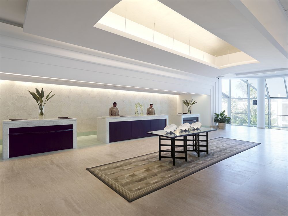 ホテル Pier Sixty-Six フォート・ローダーデール インテリア 写真 The lobby of the hotel